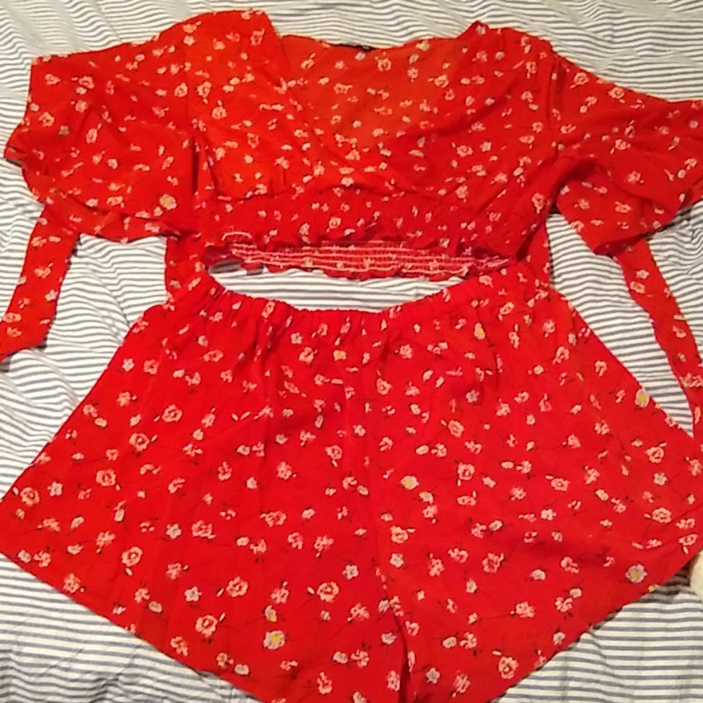 Crop top and bottoms